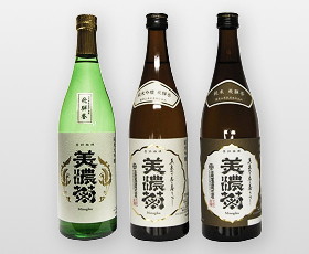お酒を選ぶ